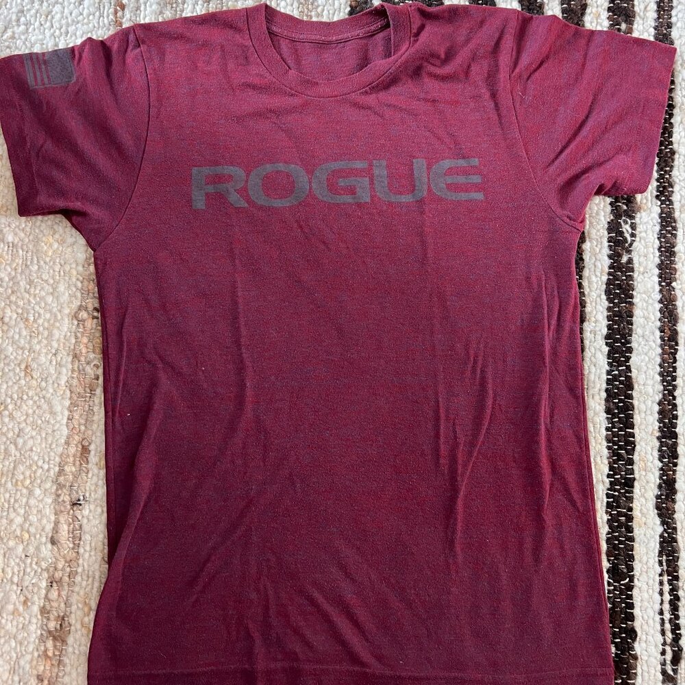 Maroon/Red Rogue Basic T-shirt Medium